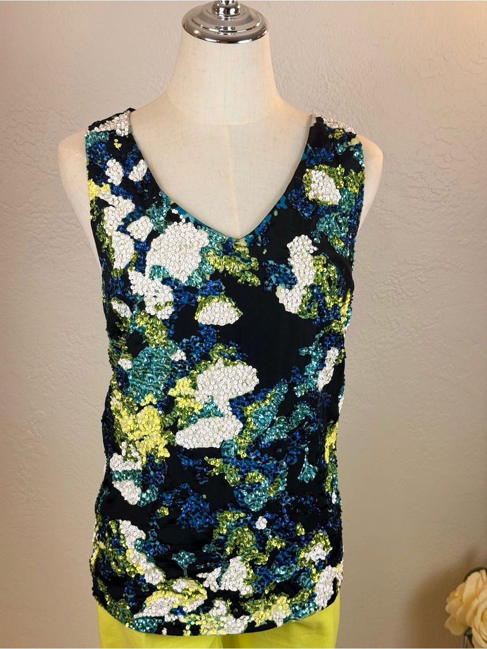 Luminous Adrianna Papell Vintage Sequin Floral‎ Top L/Dimensional Y2K Shell Luxe